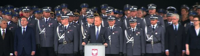 "Kto podnosi rękę na polskiego policjanta, podnosi rękę na państwo polskie"